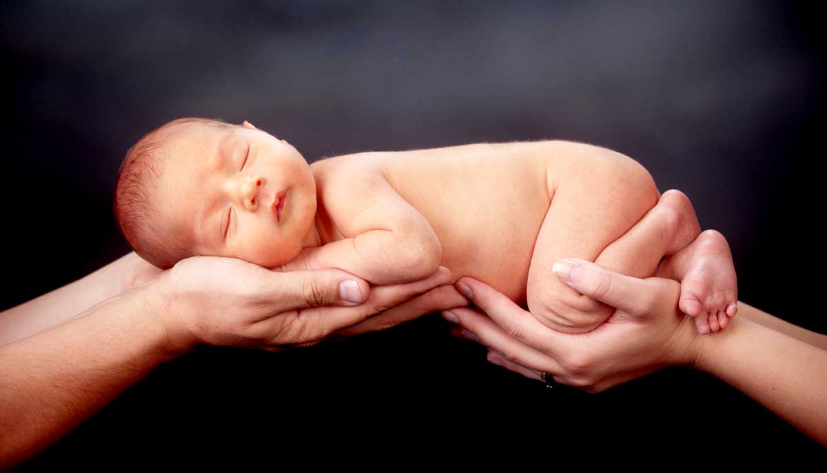 9 мифов о новорожденных, которым нас учили наши мамы