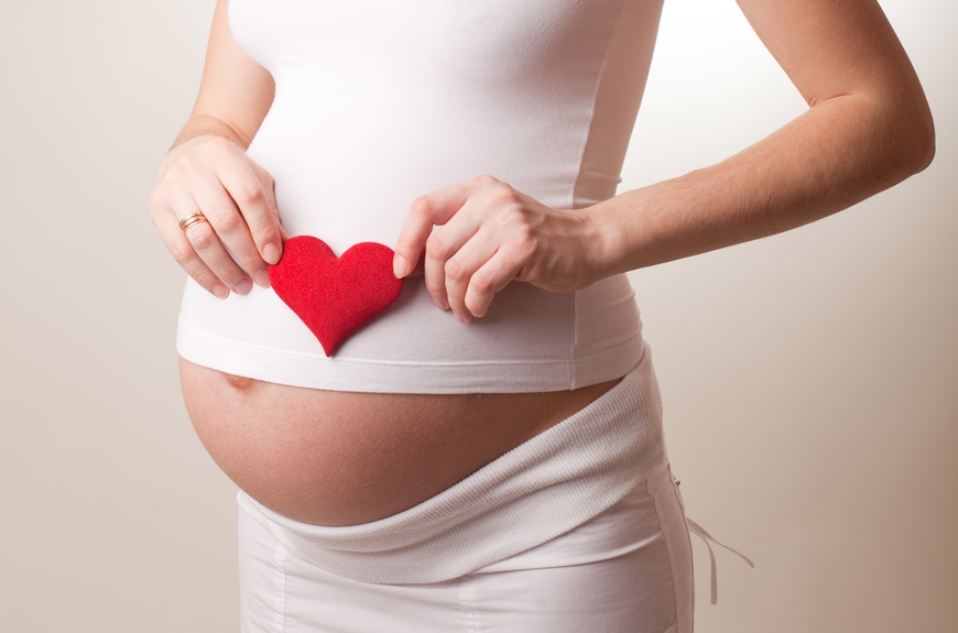 Первая беременность: 5 стадий, через которые проходит каждая мама