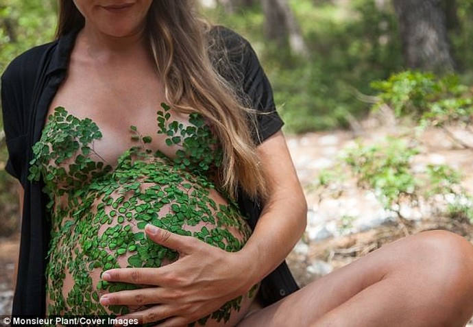 Беременность - это естественно и красиво: фото-проект из Франции