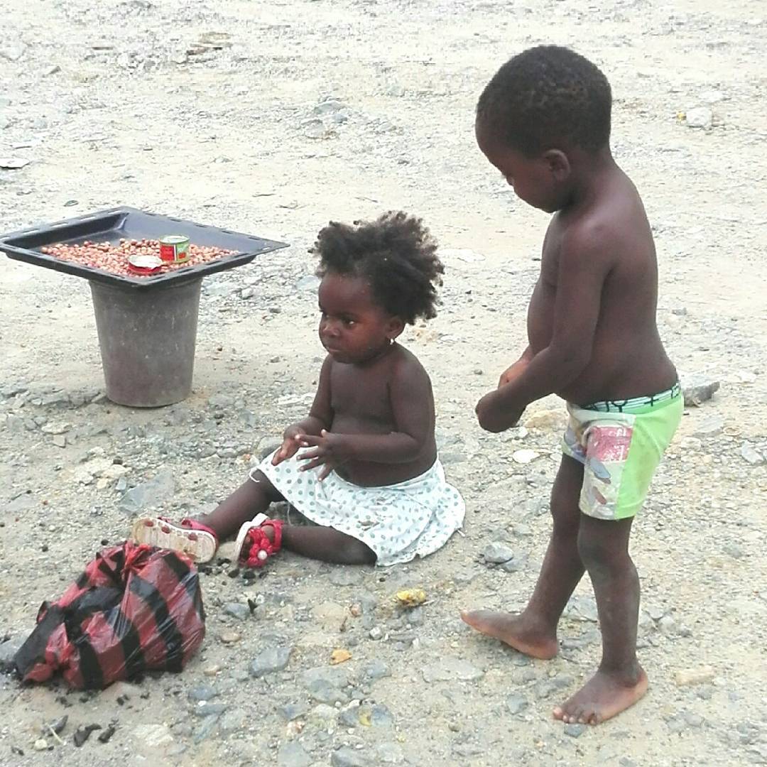 Instagram из Анголы: 25 фото богатой страны, в которой погибают дети