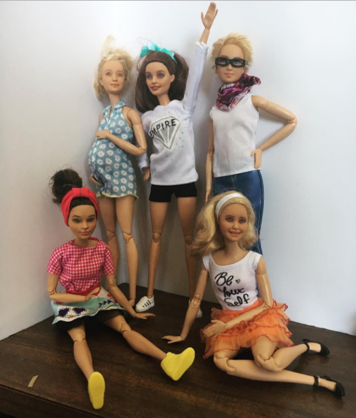 Беременная Барби: мама из Австралии создает детских кукол 