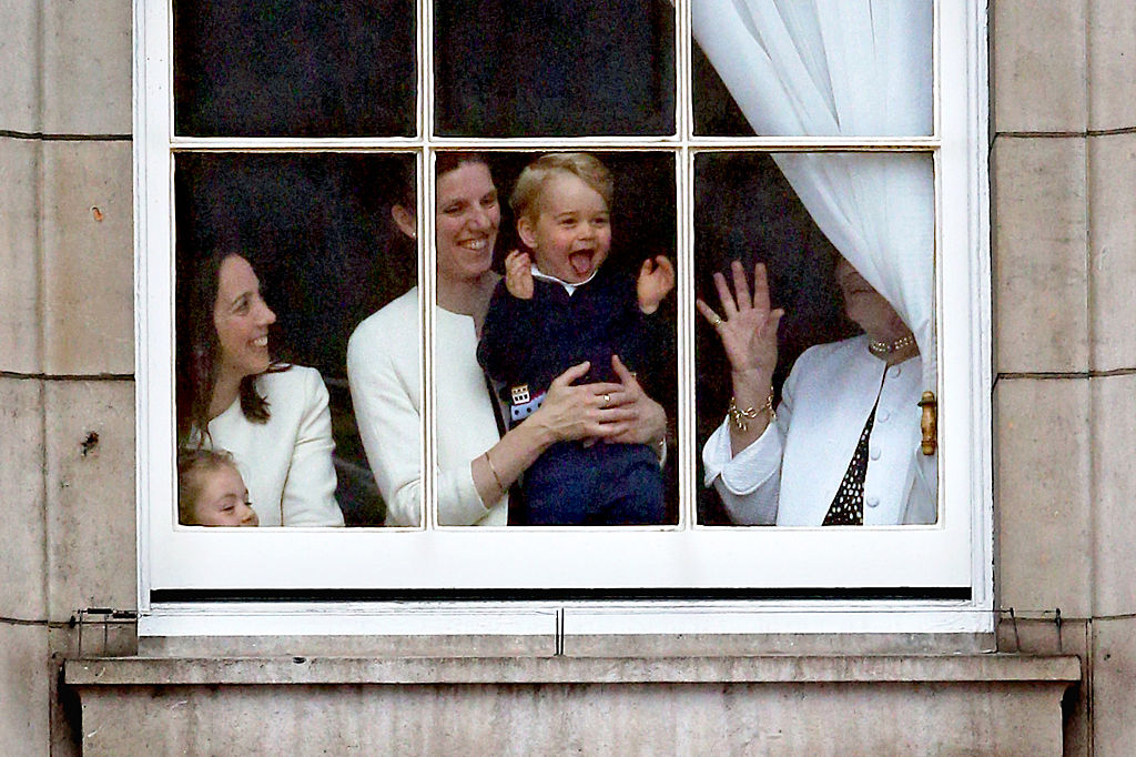 Королевская милота: 20 самых очаровательных фото принца Джоржда