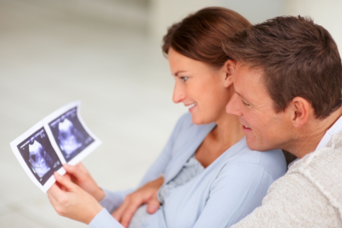 Возраст - уже не тот: ТОП-6 мифов о поздней беременности