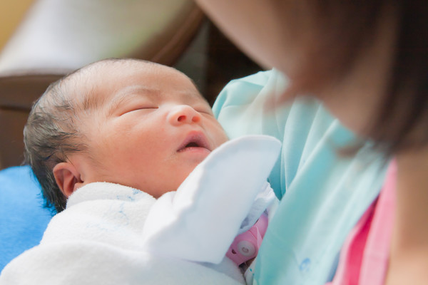 Медицинское чудо: в США родился малыш у женщины с донорской маткой