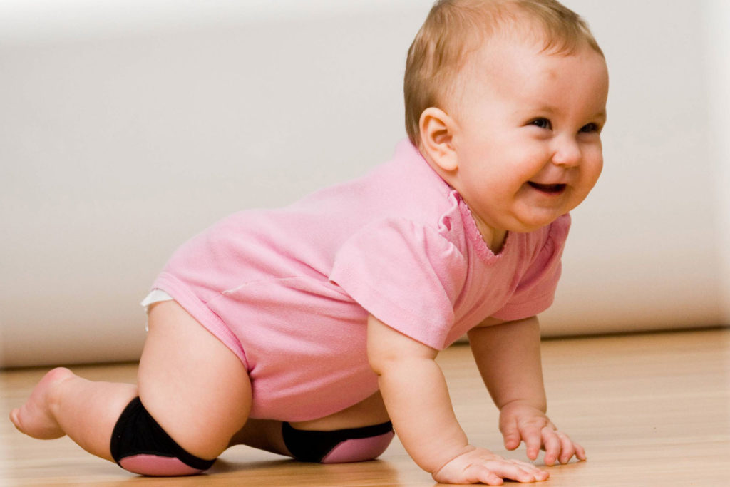 Развитие ребенка в 6 месяцев: 5 мифов, в которые верят многие мамы