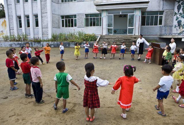 Как воспитывают детей в Корее: 5 ярких особенностей