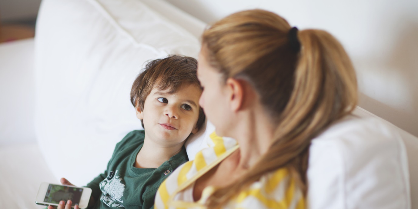 3 грубые ошибки, которые разрушают авторитет мамы — в глазах ребенка