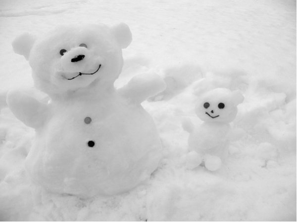 Зима — это весело: 8 крутых идей снежных забав для детишек 
