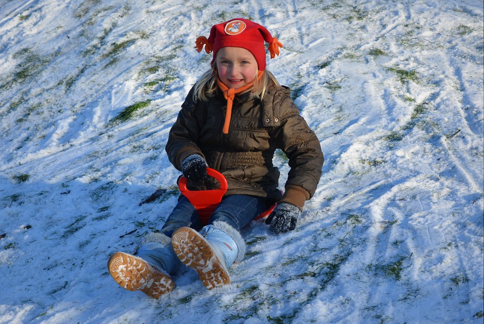 Как одеть ребенка, чтобы он не замерз зимой: 10 советов