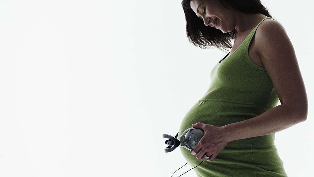 Почему так важно — петь во время беременности: 6 причин