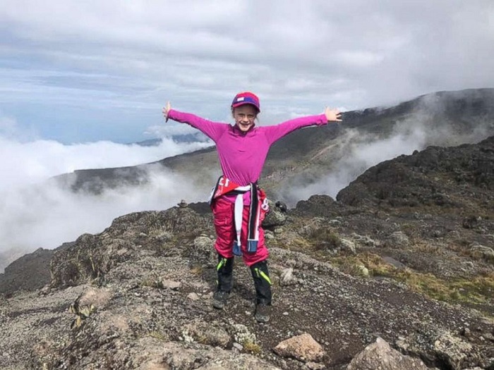 7-летняя девочка поднялась на вершину Килиманджаро в память об отце