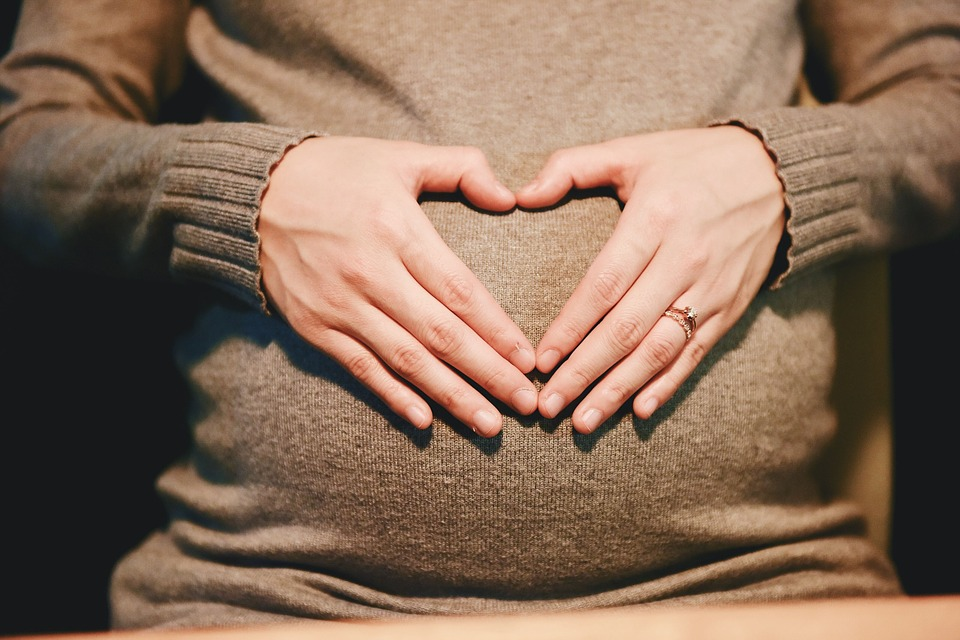 Ученые разрешили беременным бегать — сколько угодно и до самых родов. Это не опасно!