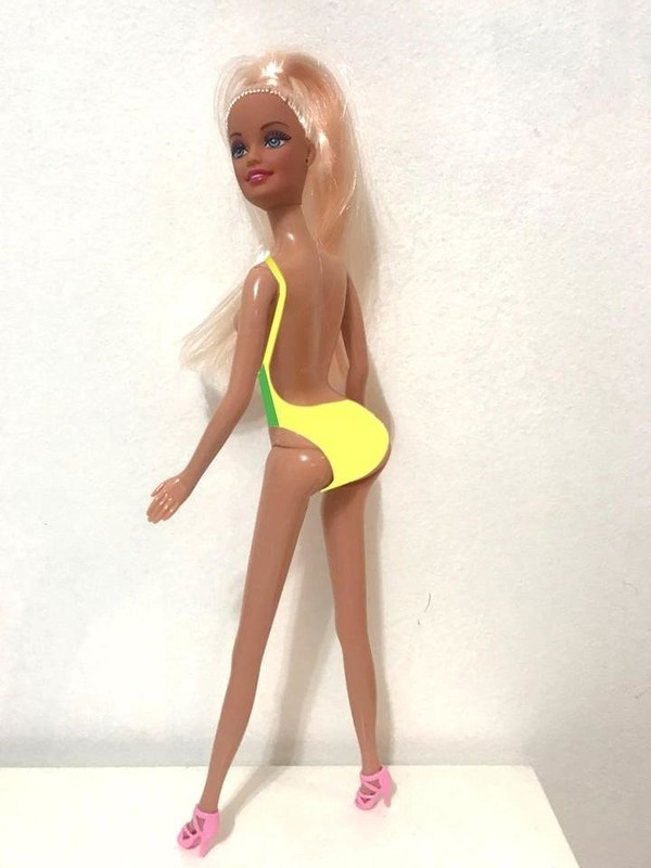 Это возмутительно!: родители в шоке от новой куклы Барби а-ля Кардашьян
