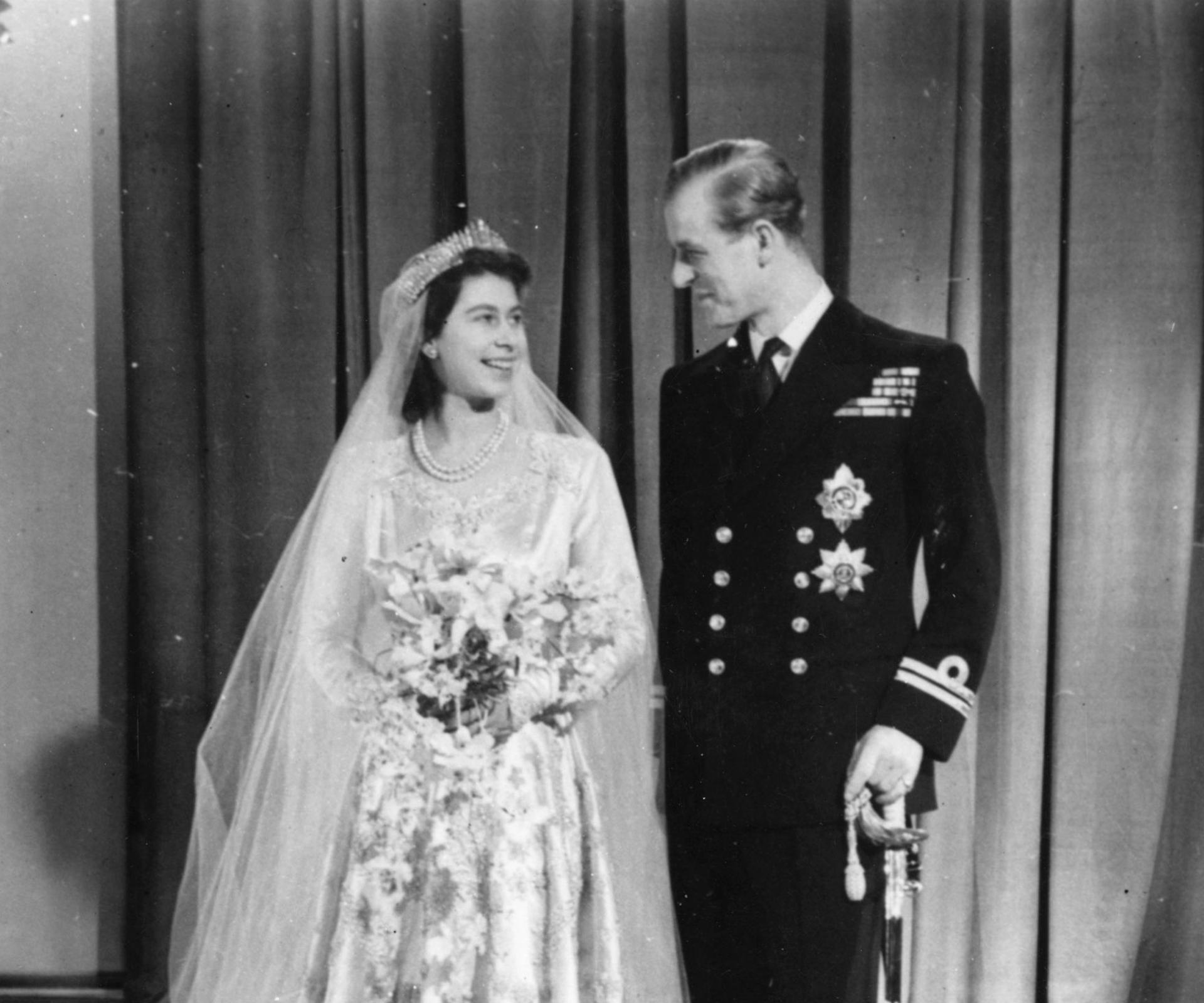 Свадебный конфуз: 4 случая, когда на королевской свадьбе что-то пошло не так 