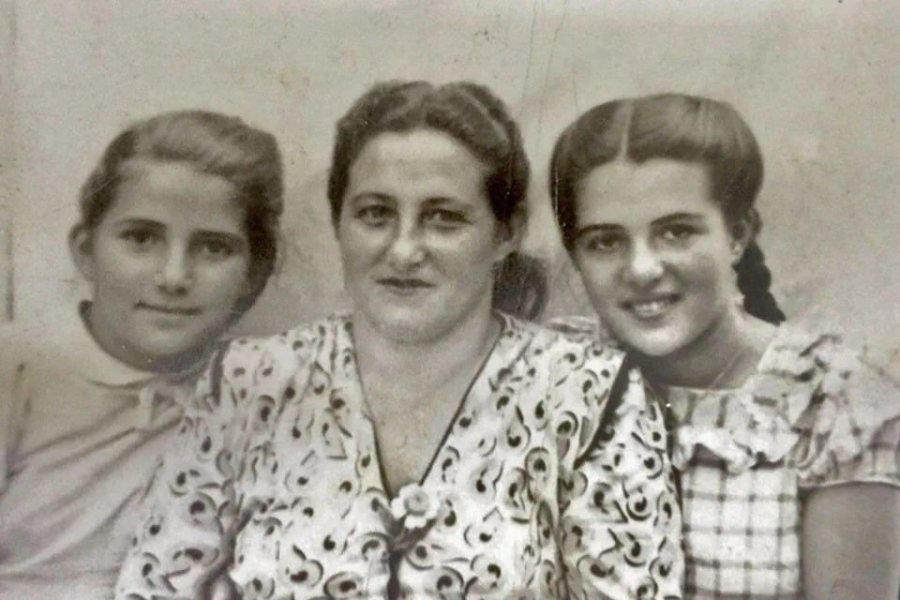 Незнакомка спасла 11-летнего мальчика в 1942 году. Спустя годы он нашел её и женился на её дочери